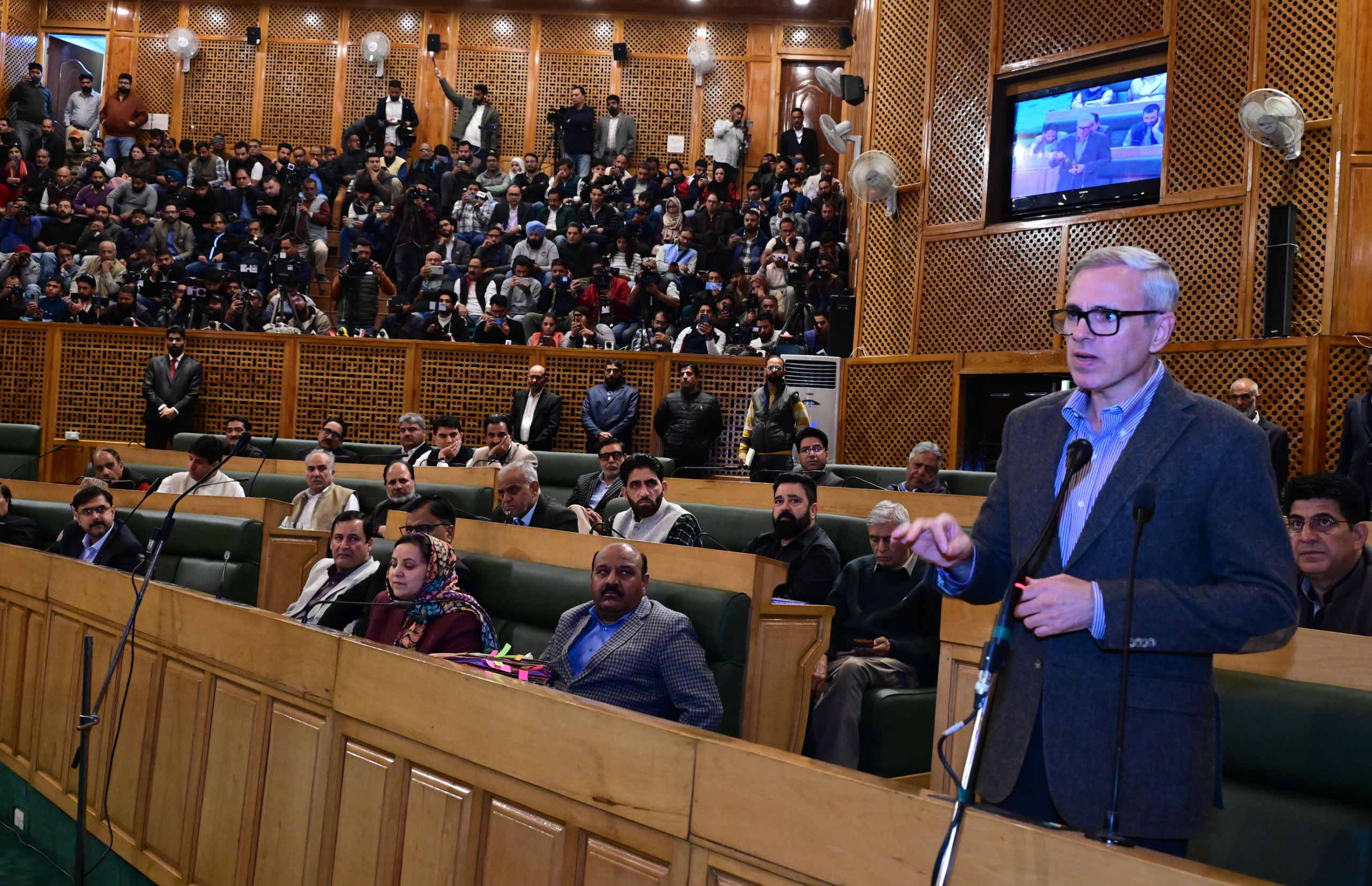 'CM Omar Abdullah reiterates commitment to equitable relief for 2025 flood affected people'
